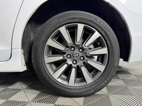 2019 Toyota Sienna LE 7-Passenger