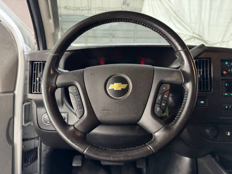 2021 Chevrolet Express 2500