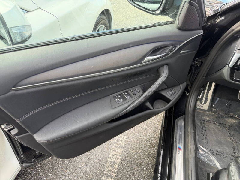 2023 BMW 5 Series 530i