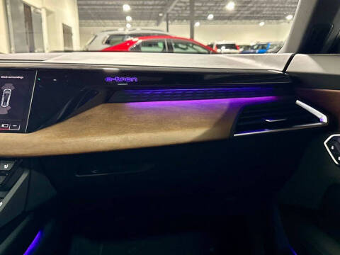 2023 Audi e-tron GT quattro Premium Plus