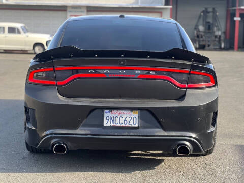 2018 Dodge Charger SXT