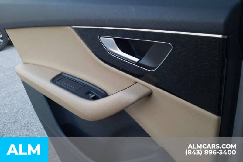 2024 Audi Q7 quattro Premium 45 TFSI