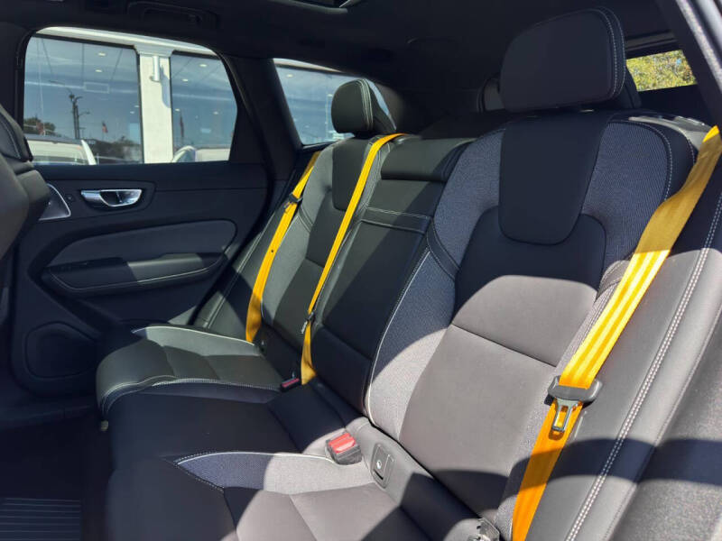 2021 Volvo XC60 Recharge T8 Polestar Engineered