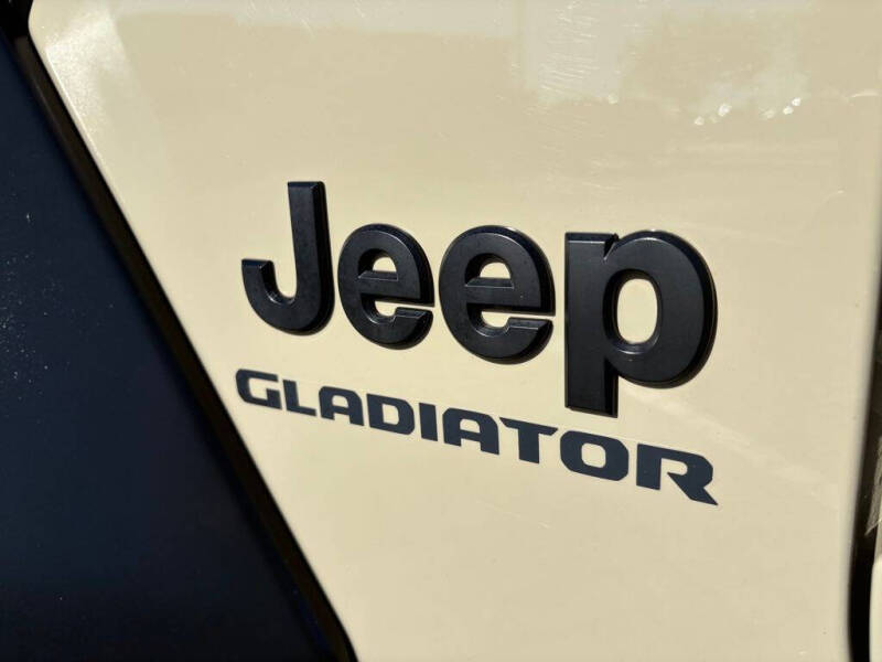 2020 Jeep Gladiator Sport