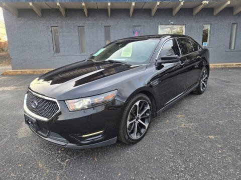 2016 Ford Taurus SHO