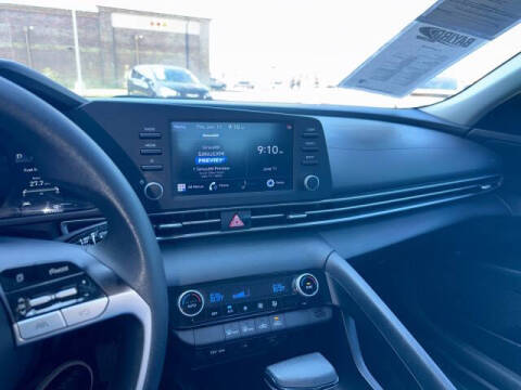 2022 Hyundai Elantra