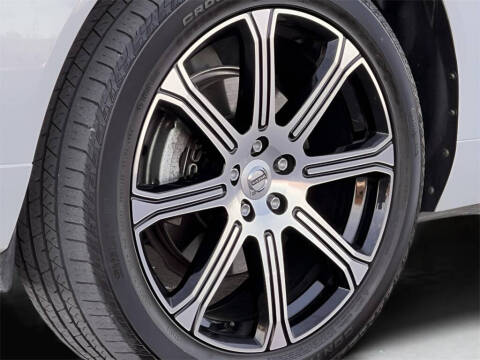 2021 Volvo XC60 T5 Inscription