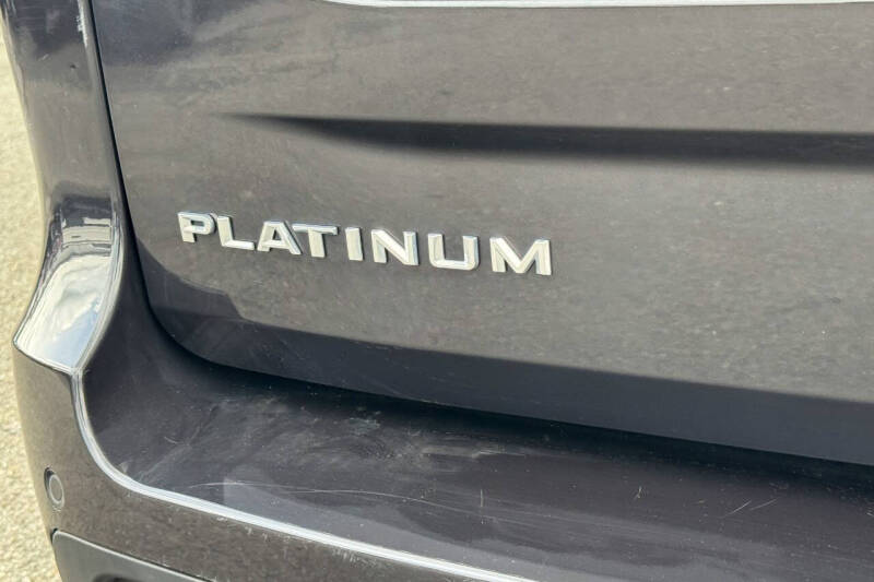 2025 Ford Expedition MAX Platinum