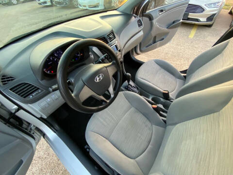 2015 Hyundai Accent GLS