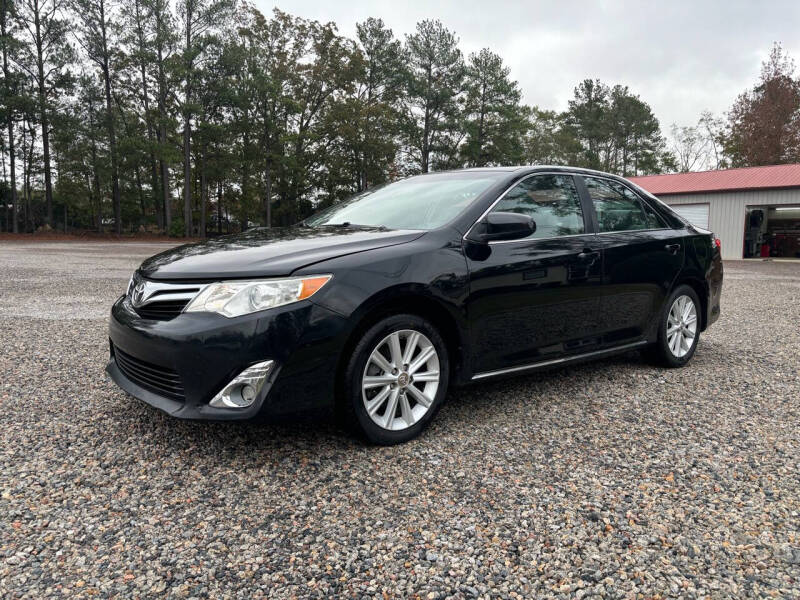 2013 Toyota Camry XLE photo 2