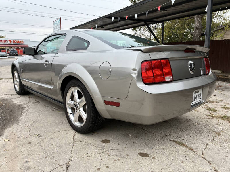 2009 Ford Mustang V6 Premium