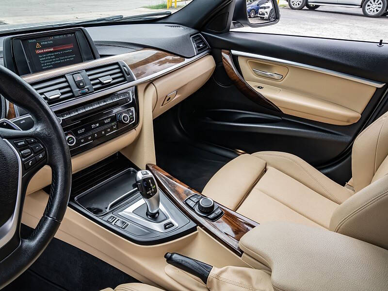 2018 BMW 3 Series 330e iPerformance
