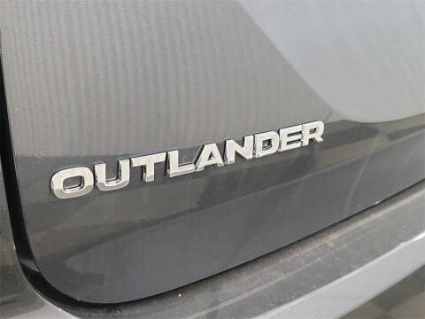 2025 Mitsubishi Outlander SEL