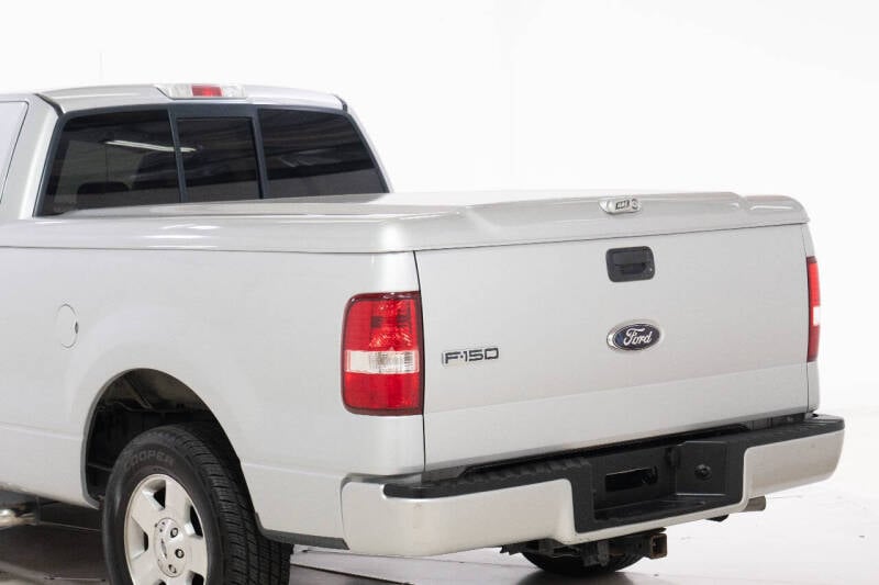 2006 Ford F-150 STX photo 18