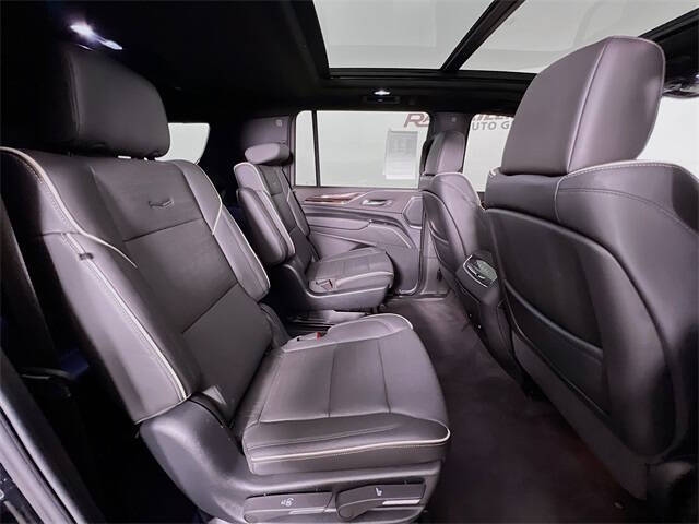 2023 Cadillac Escalade ESV Premium Luxury