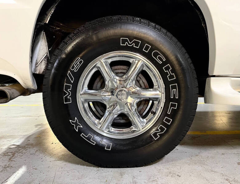 2000 Cadillac Escalade