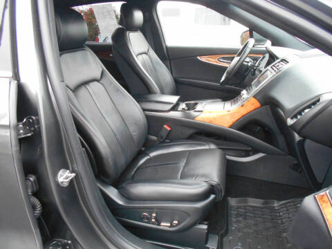 2020 Lincoln Nautilus Reserve