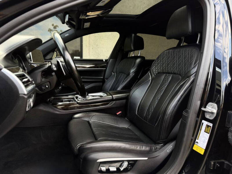 2017 BMW 7 Series 750i