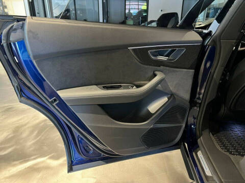 2022 Audi SQ8 4.0T quattro Prestige