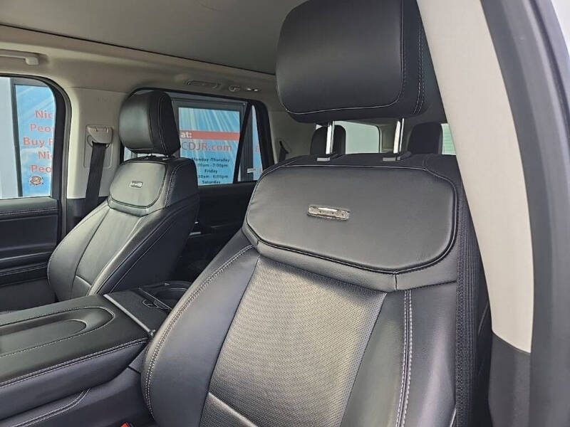 2025 Ford Expedition Platinum
