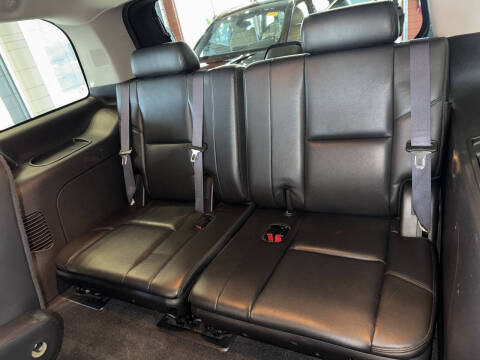 2011 Cadillac Escalade Luxury