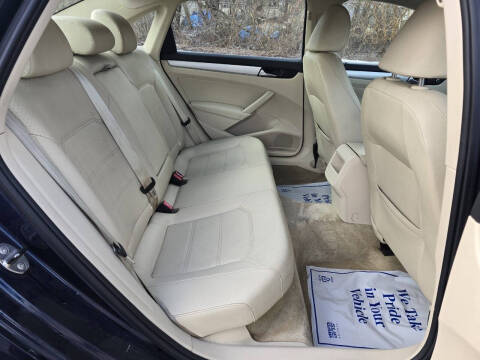 2012 Volkswagen Passat SE PZEV