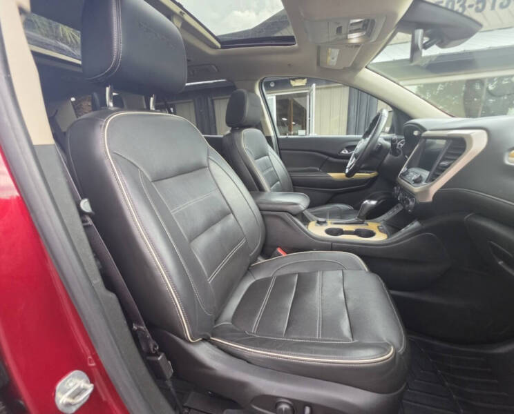 2017 GMC Acadia Denali
