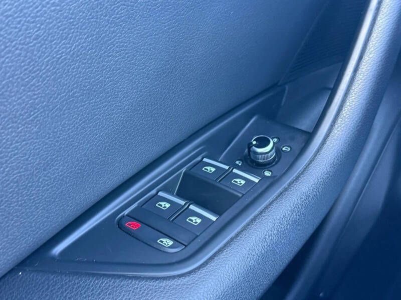 2017 Audi A4 2.0T quattro Premium Plus