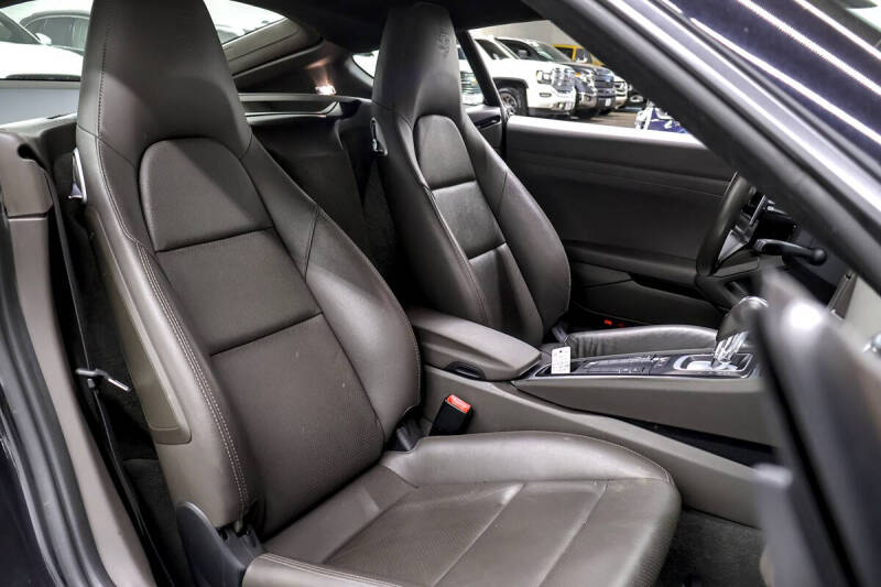 2017 Porsche 718 Cayman