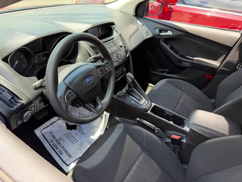 2017 Ford Focus SE