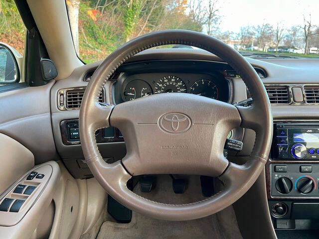 2001 Toyota Camry LE V6