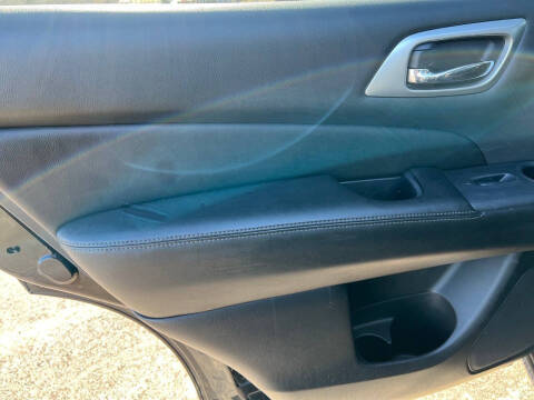 2015 Nissan Pathfinder SL