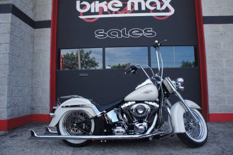 2015 Harley-Davidson Deluxe Softail for sale at BIKEMAX, LLC in Palos Hills IL