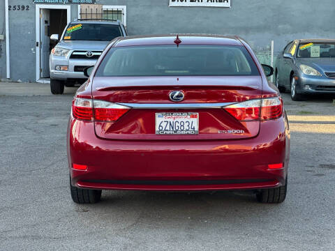 2013 Lexus ES 300h