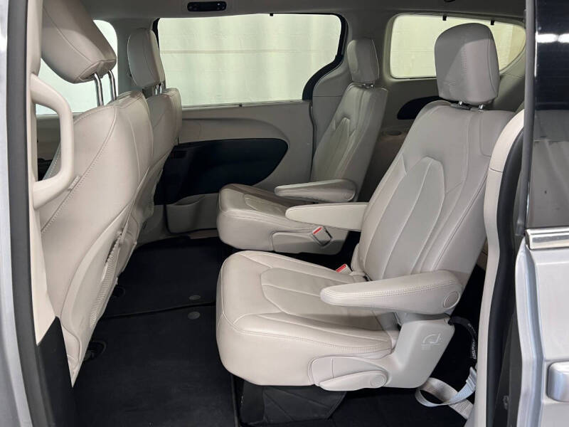 2018 Chrysler Pacifica Touring L