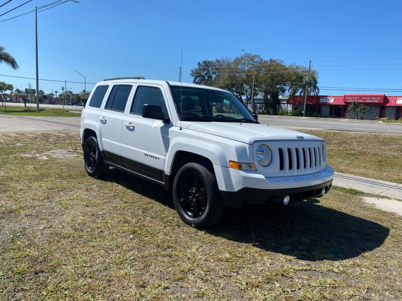 2015 Jeep Patriot for sale at ONYX AUTOMOTIVE, LLC in Largo FL