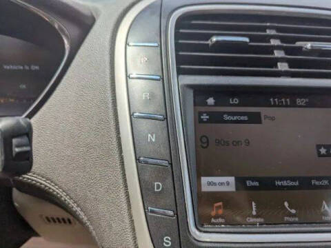 2019 Lincoln Nautilus Select