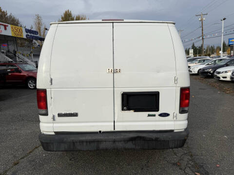 2010 Ford E-Series E-250