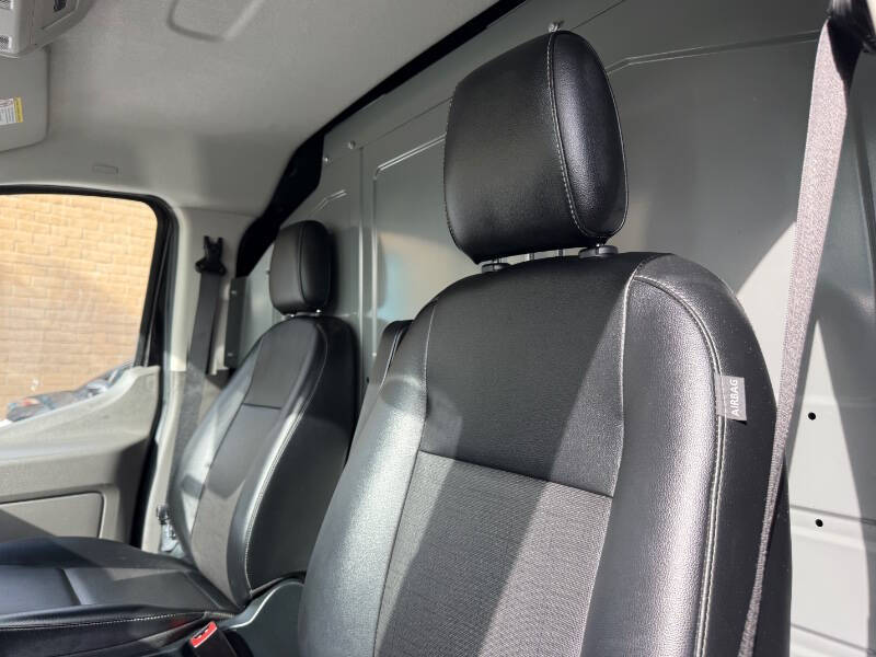 2022 Ford Transit Van Base photo 16