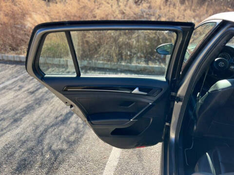 2016 Volkswagen Golf R