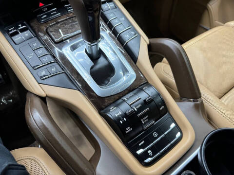 2016 Porsche Cayenne Turbo