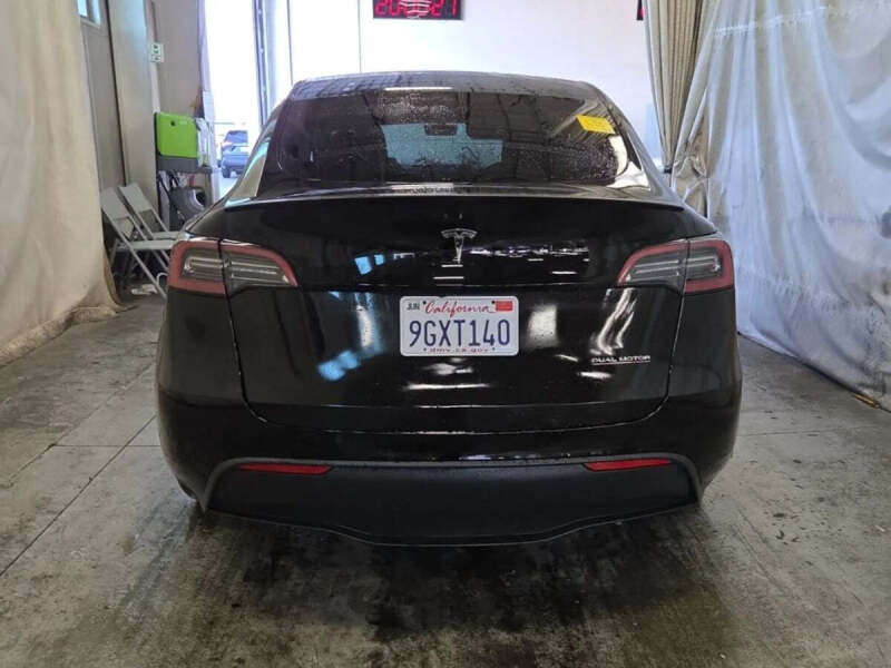 2023 Tesla Model Y Performance