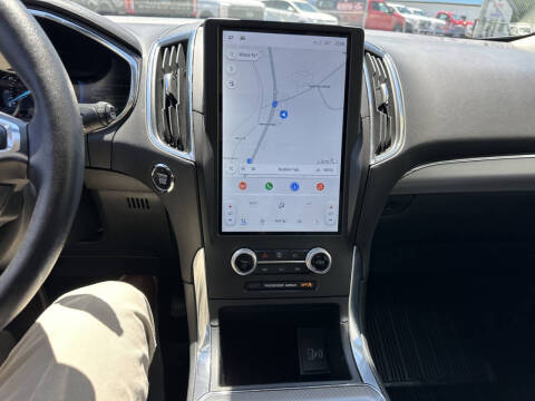 2021 Ford Edge Titanium