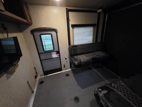 2015 FUZION IMPACT 301