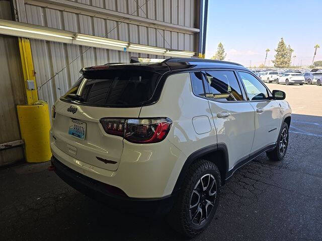 2025 Jeep Compass Trailhawk