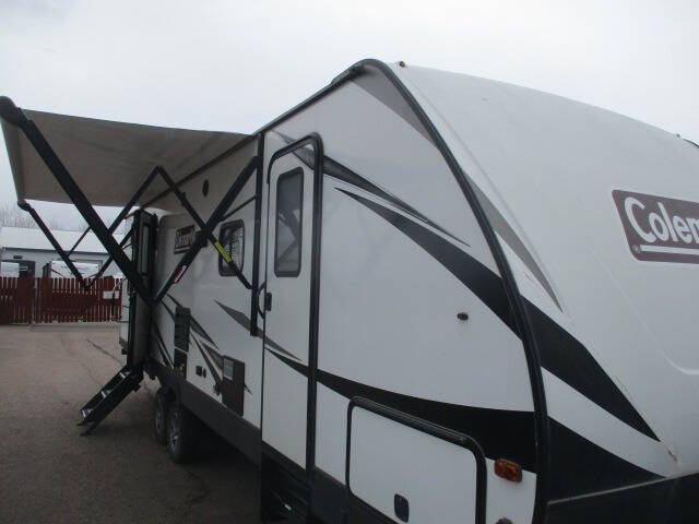 2020 SOLD  Coleman LIGHT SERIES 2835BH