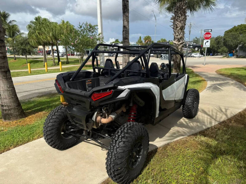 2024 Polaris RZR XP 4
