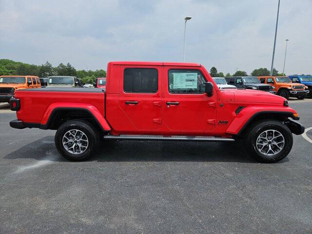 2025 Jeep Gladiator Sport S