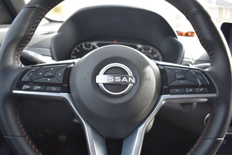 2025 Nissan Altima 2.5 SR