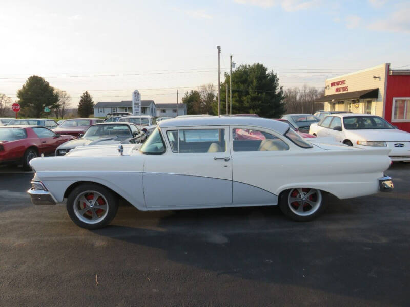 1958 Ford Crestline